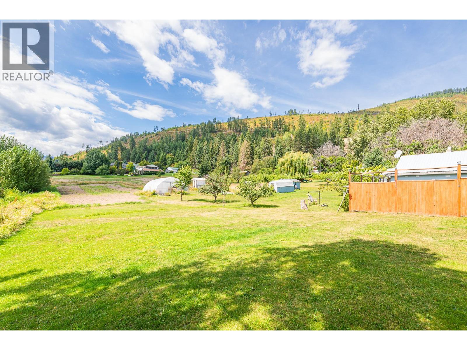 5315 Cory Road, Wynndel, British Columbia  V0B 2N1 - Photo 39 - 10374955