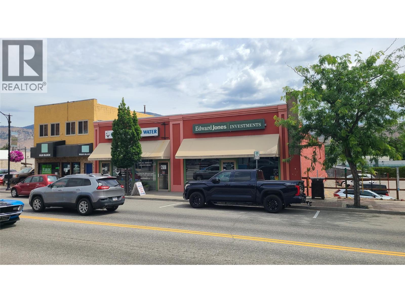 6239 Main Street, Oliver, British Columbia  V0H 1T0 - Photo 1 - 10374916