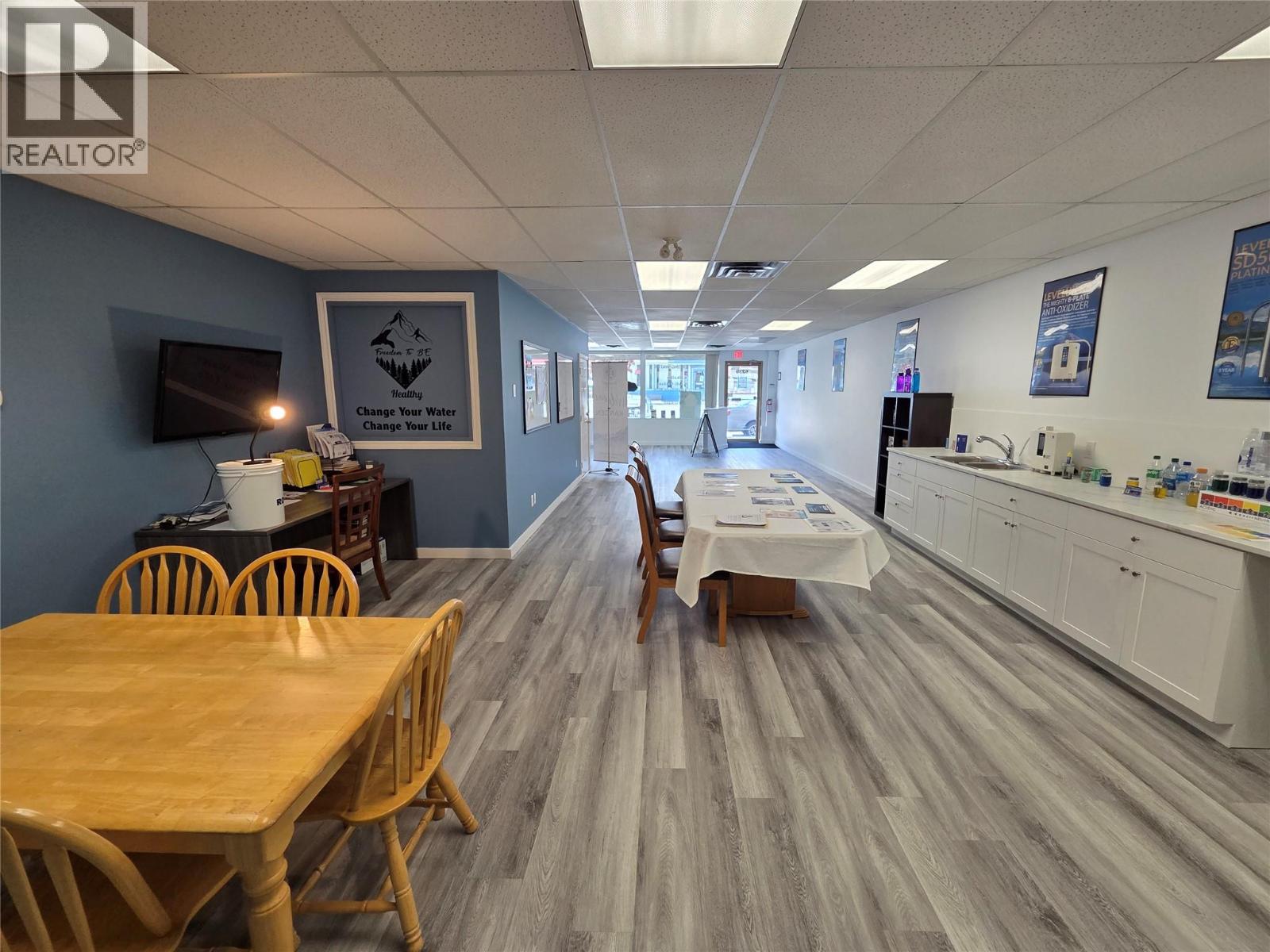 6239 Main Street, Oliver, British Columbia  V0H 1T0 - Photo 11 - 10374916