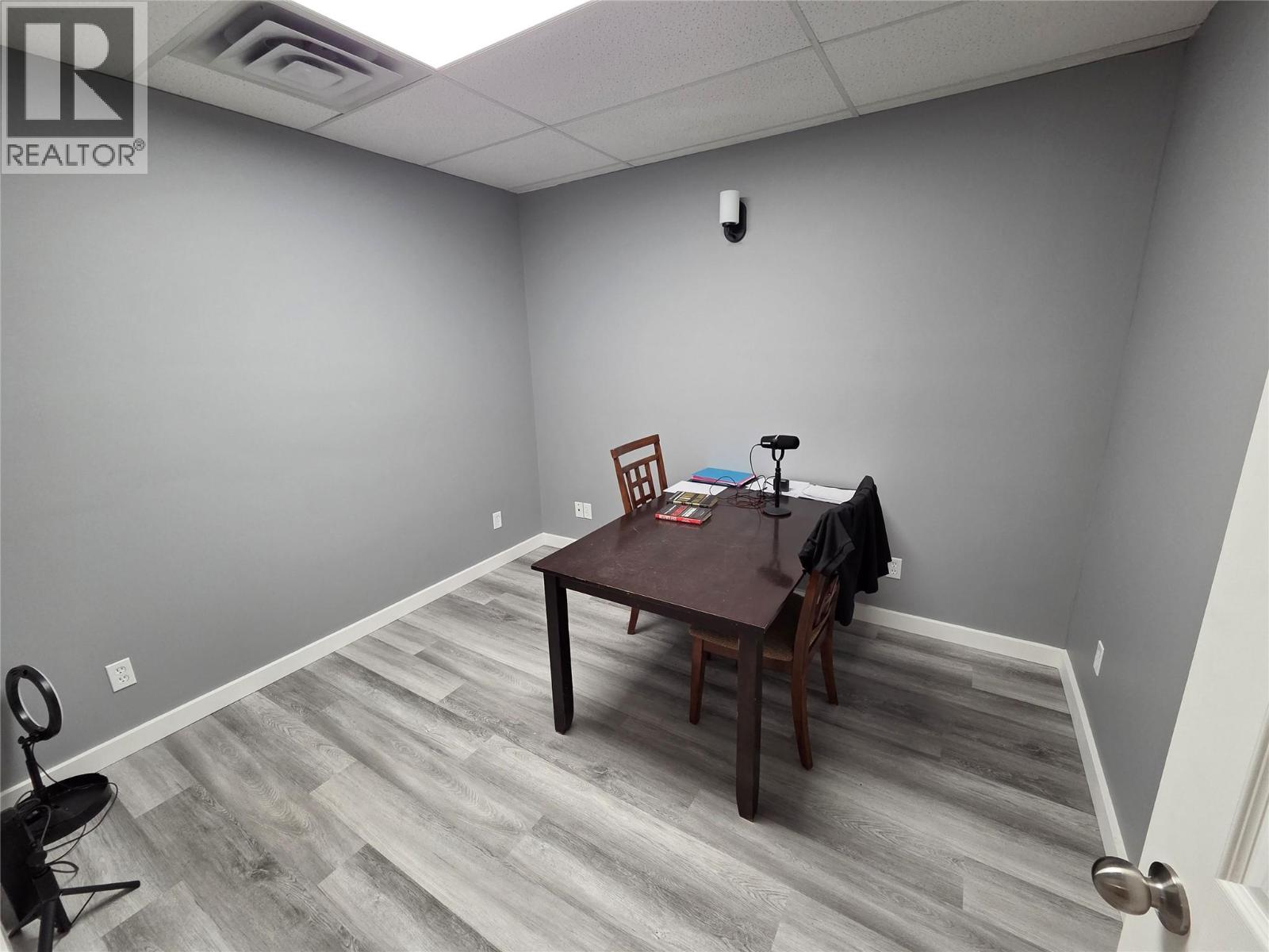 6239 Main Street, Oliver, British Columbia  V0H 1T0 - Photo 8 - 10374916