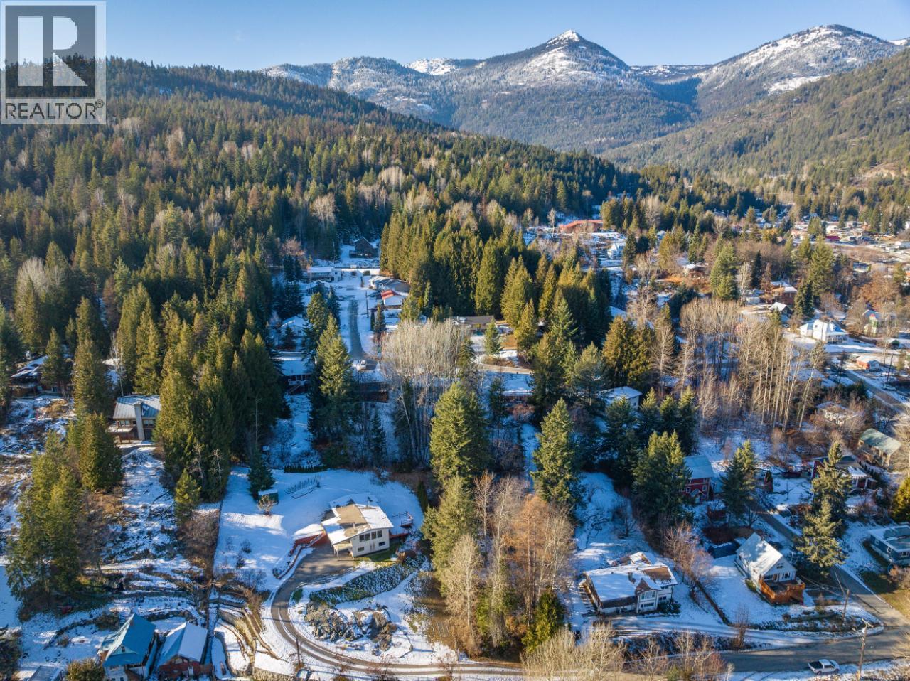 1101 SPOKANE Street, rossland, British Columbia