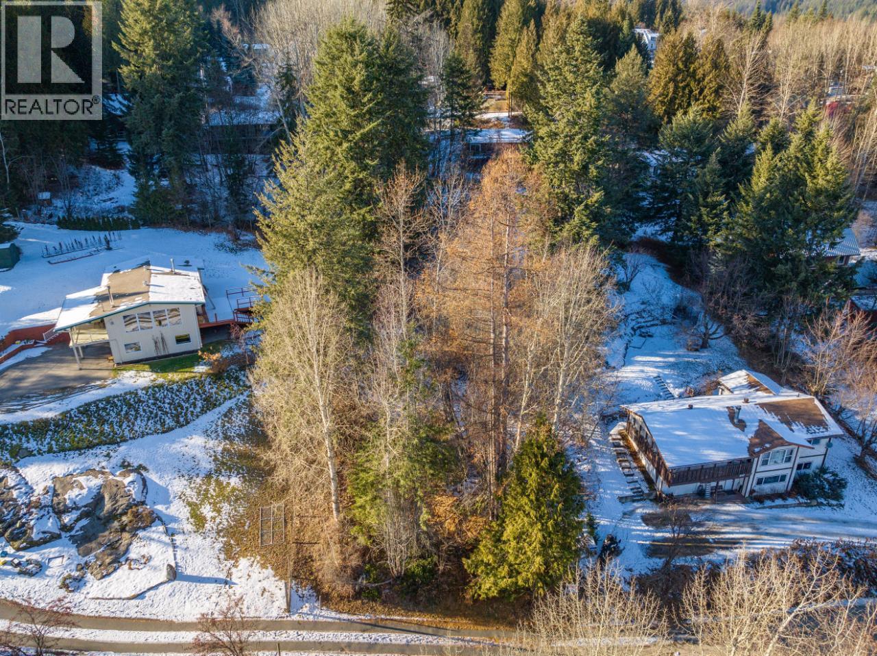 1101 Spokane Street, Rossland, British Columbia  V0G 1Y0 - Photo 2 - 10374979