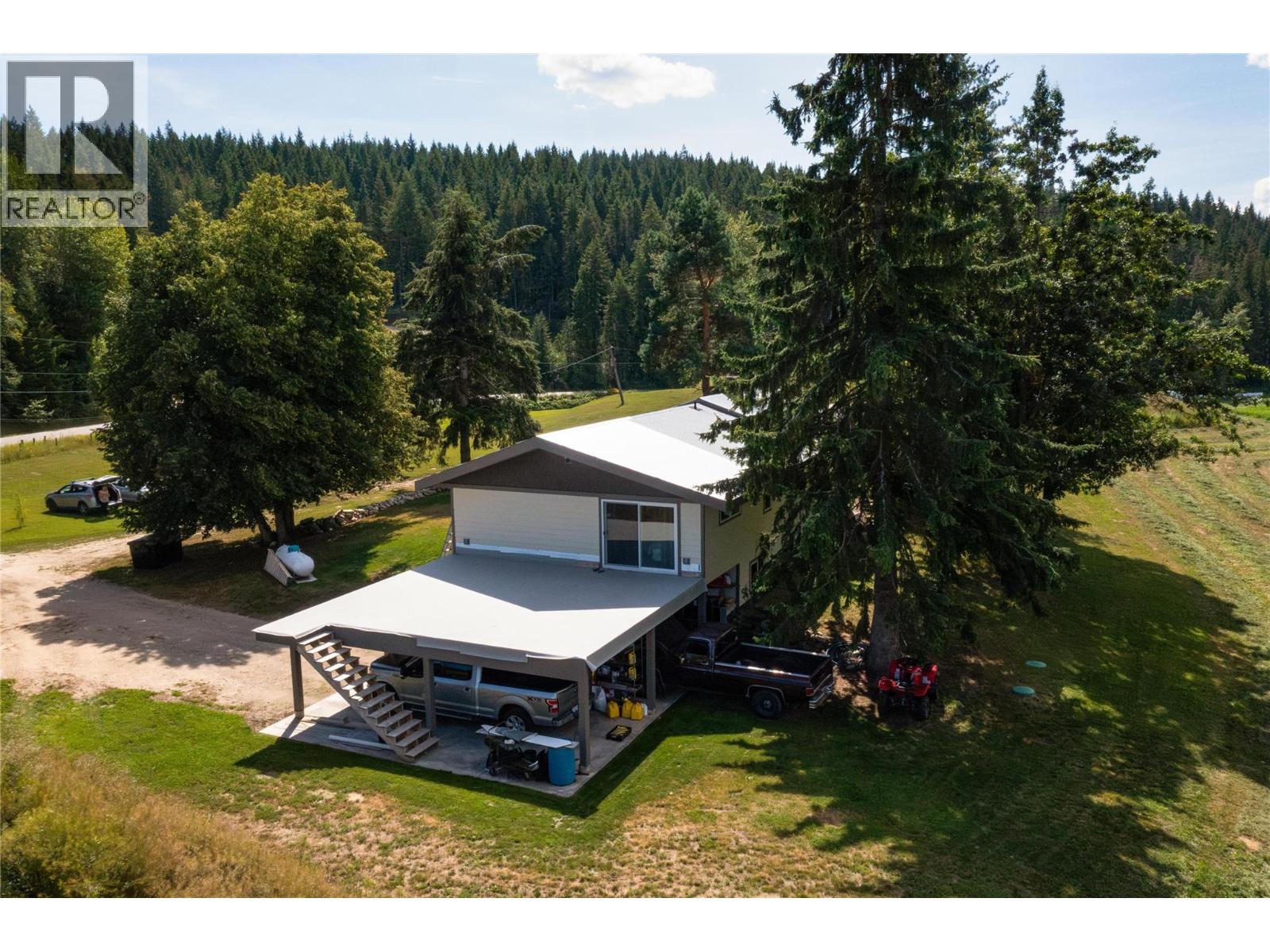 414 Mallory Road, Enderby, British Columbia  V4Y 4H9 - Photo 4 - 10375007