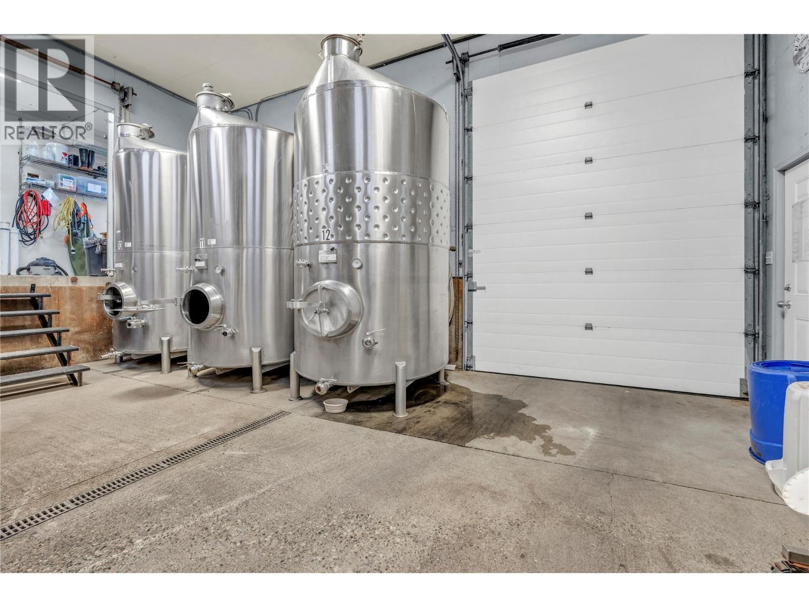 3974 Hwy 97 Highway, Oliver, British Columbia  V0H 1T1 - Photo 25 - 10374333