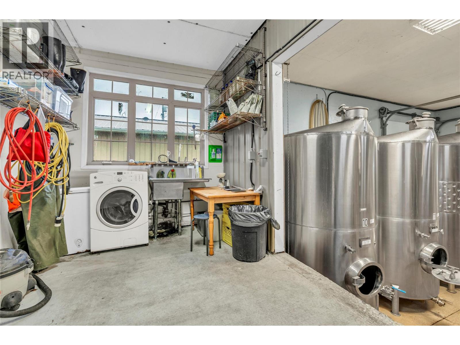 3974 Hwy 97 Highway, Oliver, British Columbia  V0H 1T1 - Photo 26 - 10374333