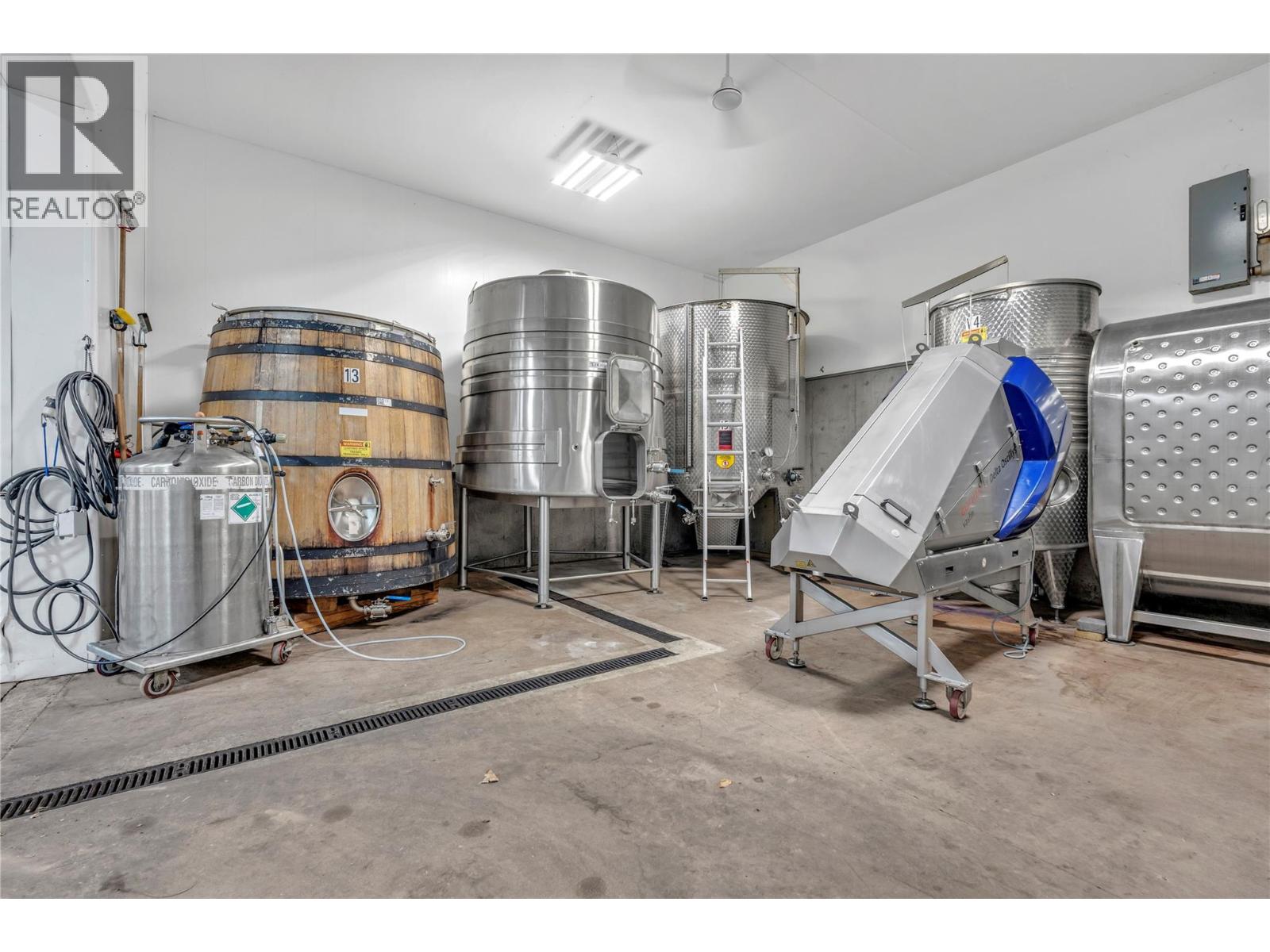 3974 Hwy 97 Highway, Oliver, British Columbia  V0H 1T1 - Photo 34 - 10374333