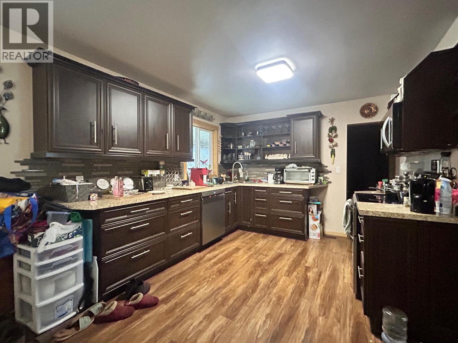4359 Borthwick Avenue, Barriere, British Columbia  V0E 1E0 - Photo 3 - 10374919
