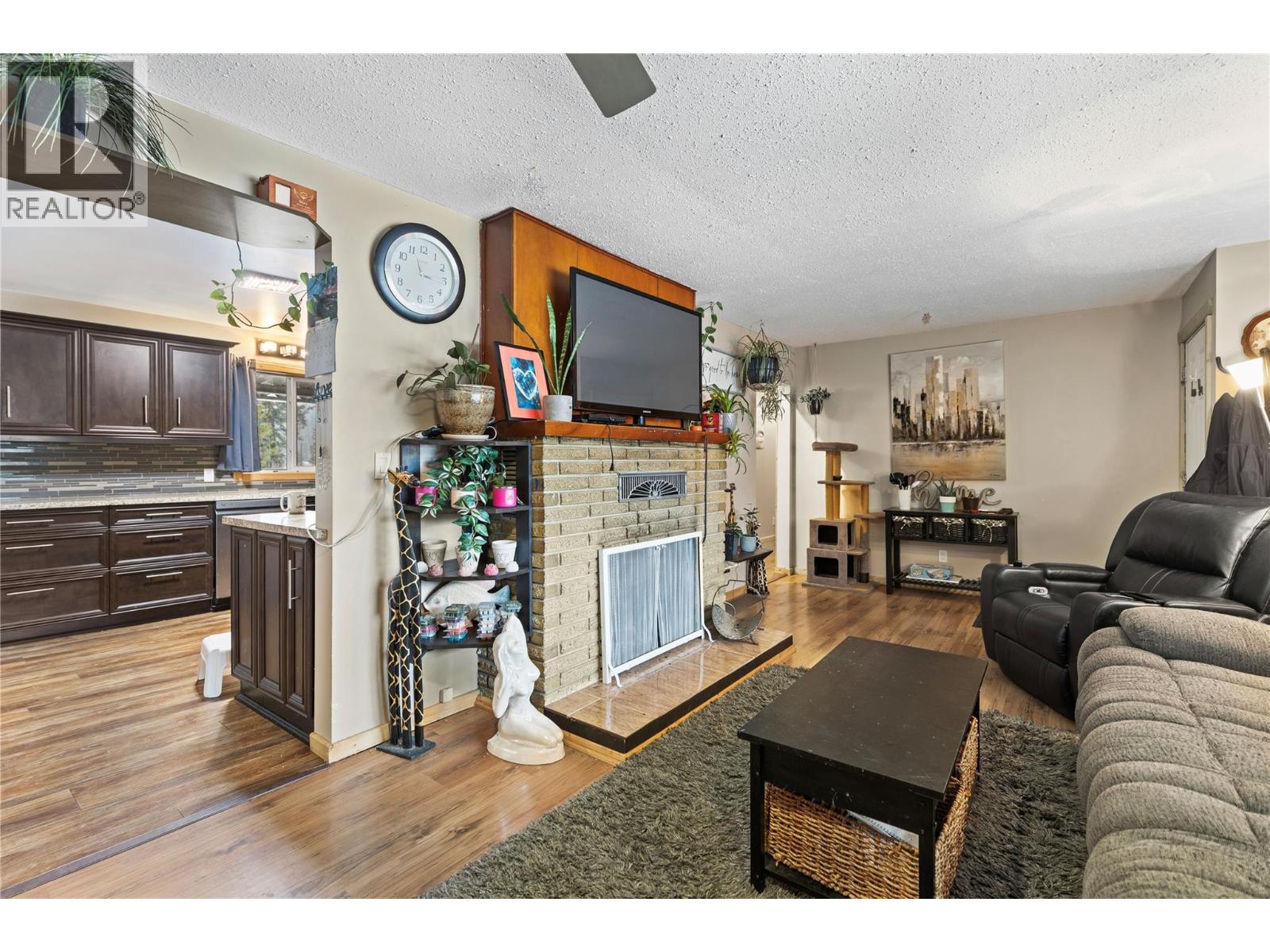 4359 Borthwick Avenue, Barriere, British Columbia  V0E 1E0 - Photo 6 - 10374919