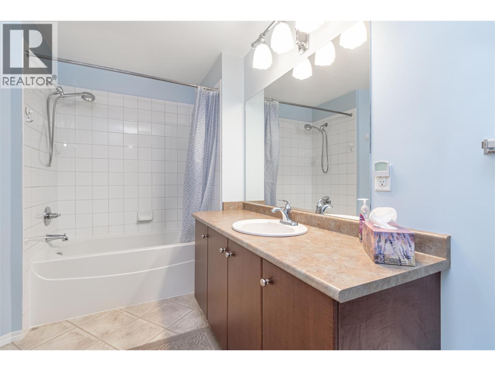 1873 Country Club Drive Unit# 2207, Kelowna, British Columbia  V1V 2A7 - Photo 15 - 10374237
