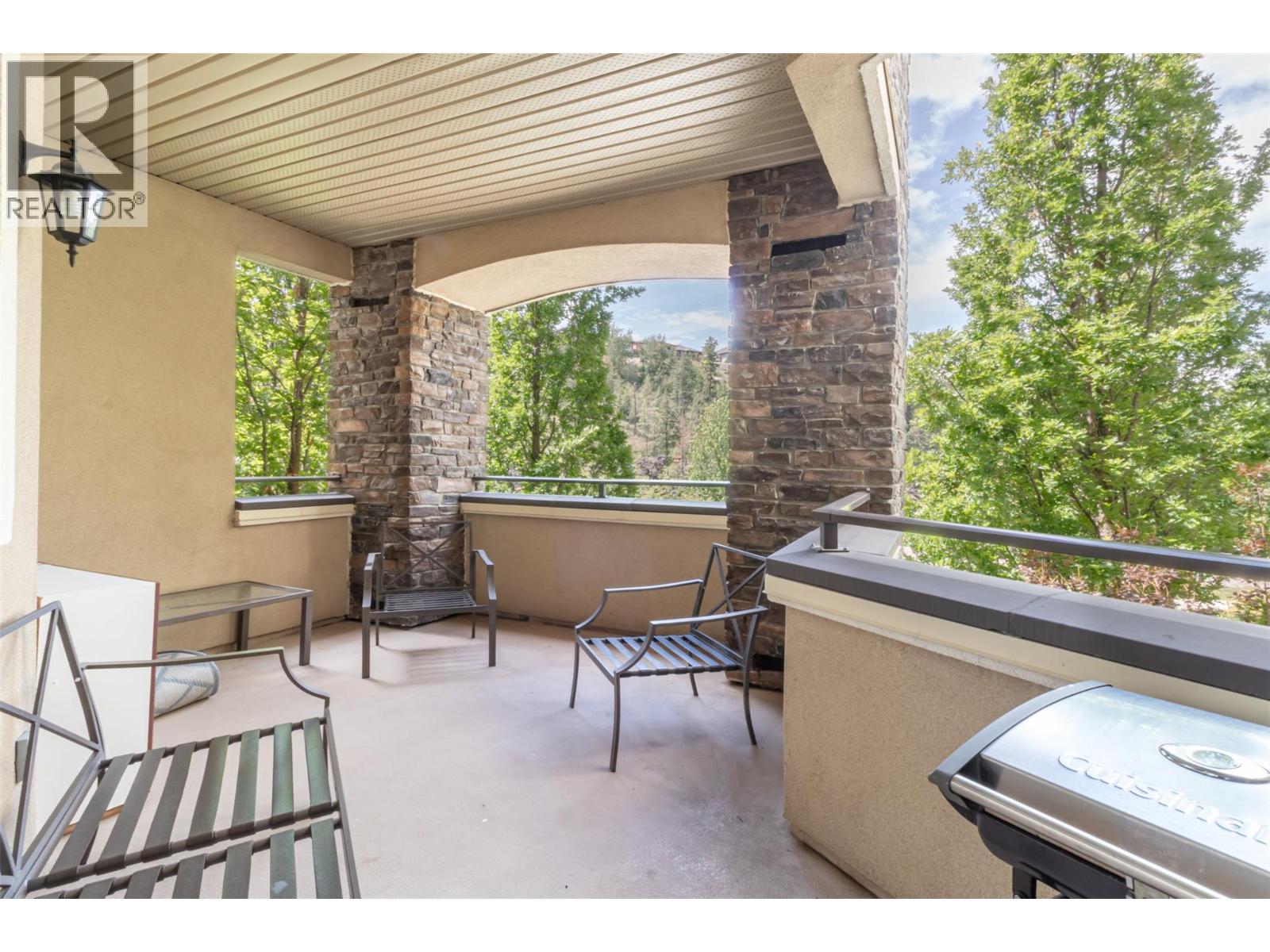 1873 Country Club Drive Unit# 2207, Kelowna, British Columbia  V1V 2A7 - Photo 2 - 10374237