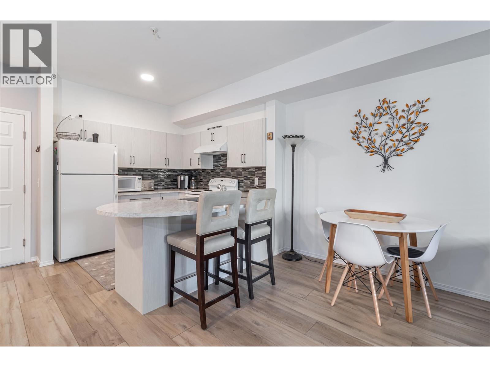 1873 Country Club Drive Unit# 2207, Kelowna, British Columbia  V1V 2A7 - Photo 4 - 10374237