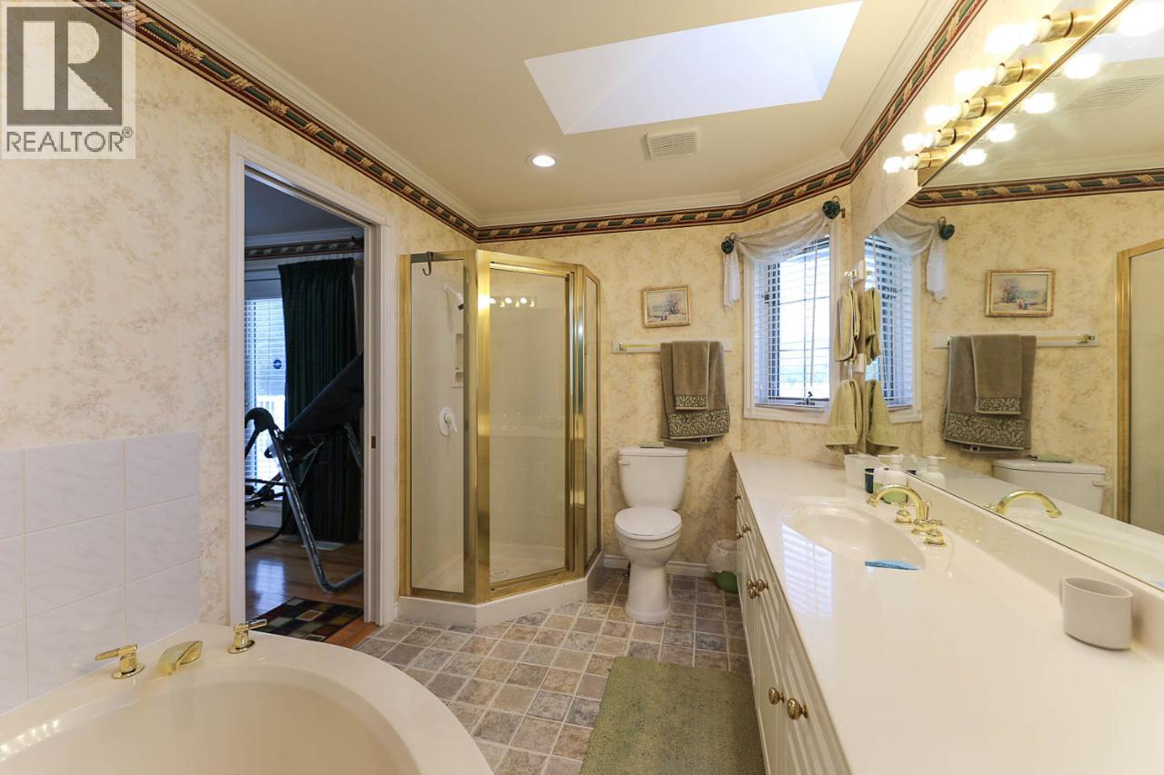 1260 Broughton Avenue, Penticton, British Columbia  V2A 8S9 - Photo 36 - 10375027