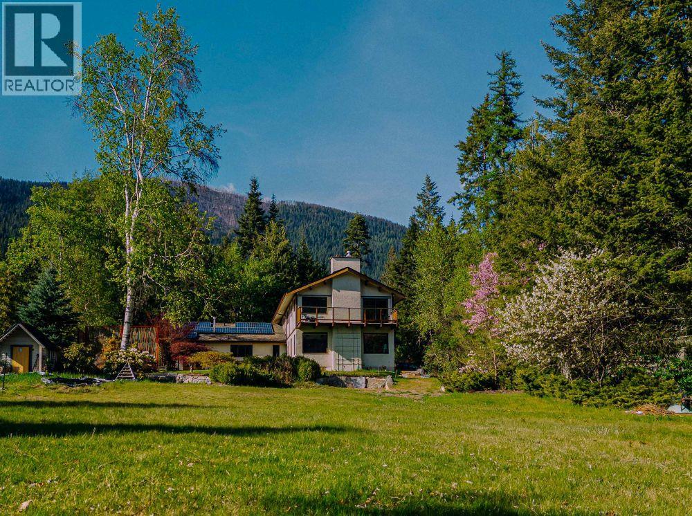 3946 Macgregor Road W, Nelson, British Columbia  V1L 6M8 - Photo 20 - 10375037