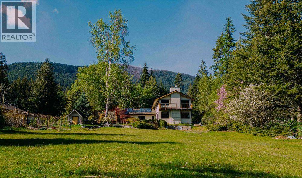 3946 Macgregor Road W, Nelson, British Columbia  V1L 6M8 - Photo 21 - 10375037