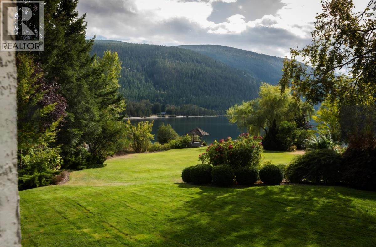 3946 Macgregor Road W, Nelson, British Columbia  V1L 6M8 - Photo 31 - 10375037