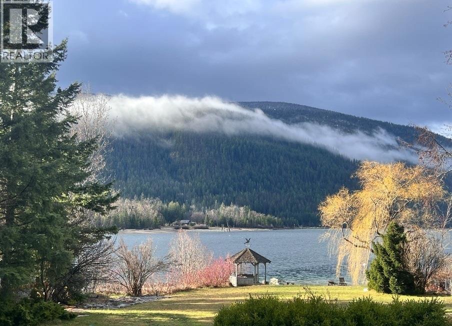 3946 Macgregor Road W, Nelson, British Columbia  V1L 6M8 - Photo 46 - 10375037