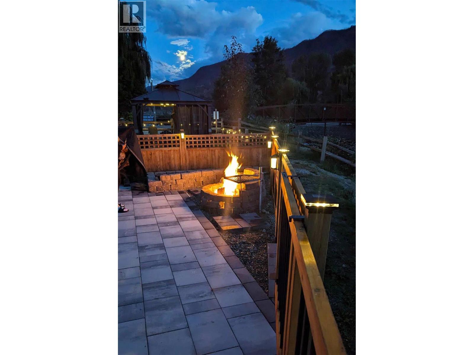 67 Cottonwood Drive, Lee Creek, British Columbia  V0E 1M4 - Photo 73 - 10374355