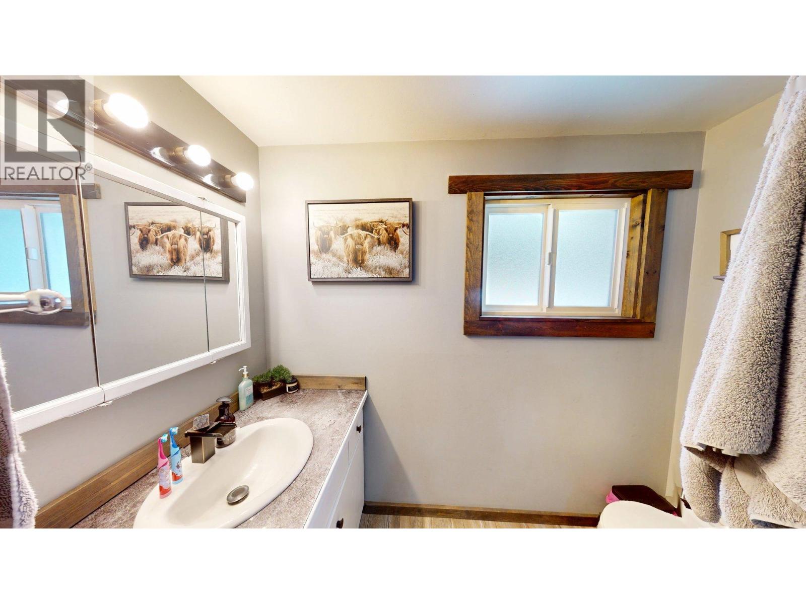 4219 Casino Road, Trail, British Columbia  V1R 4X3 - Photo 25 - 10373846