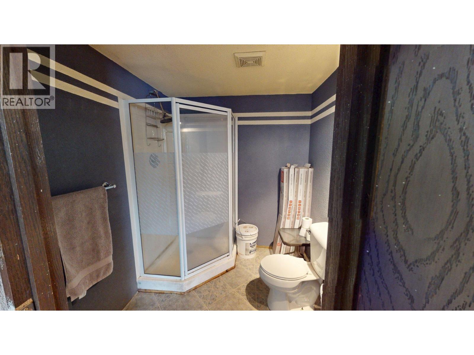 4219 Casino Road, Trail, British Columbia  V1R 4X3 - Photo 34 - 10373846
