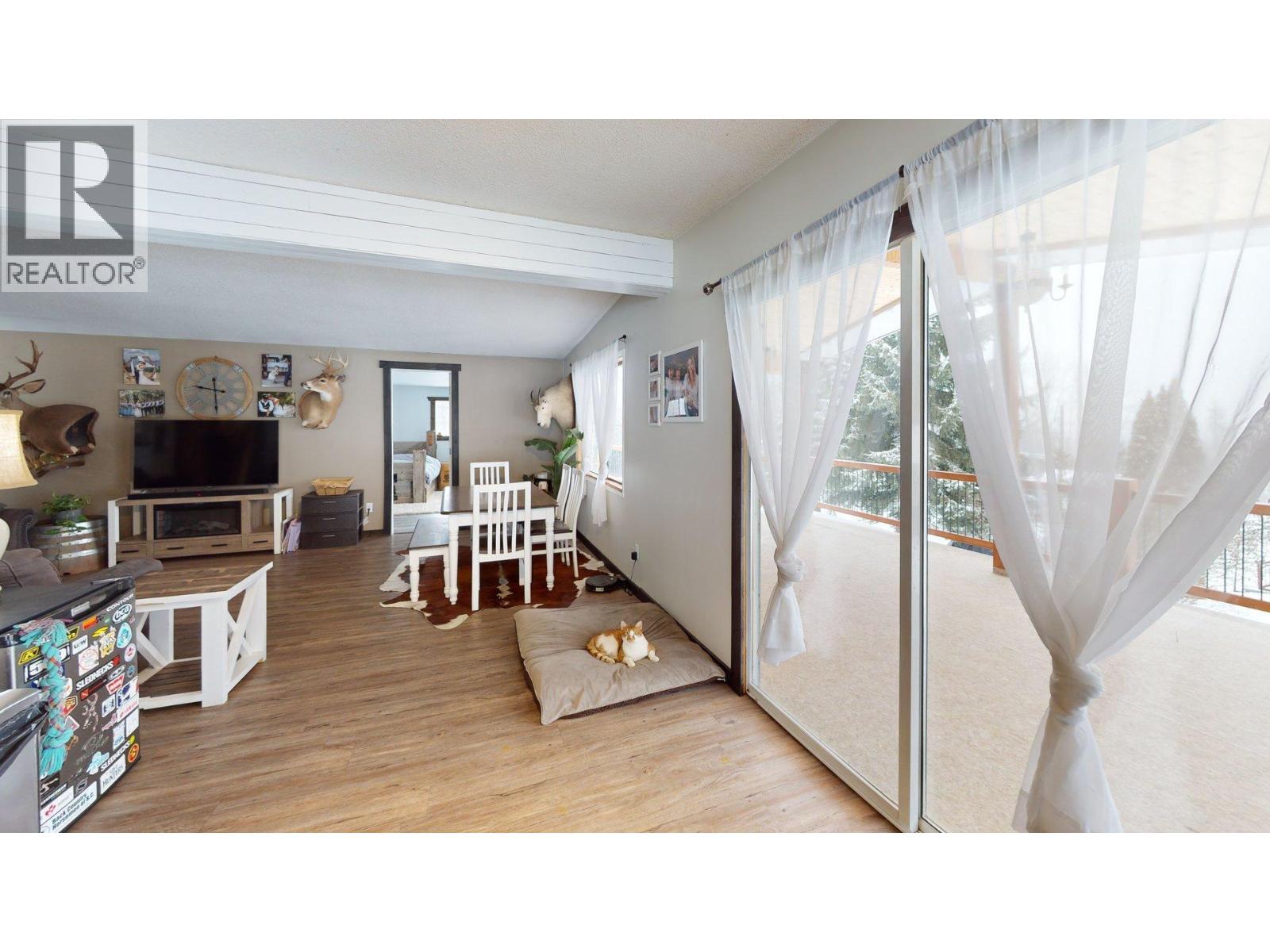 4219 Casino Road, Trail, British Columbia  V1R 4X3 - Photo 9 - 10373846