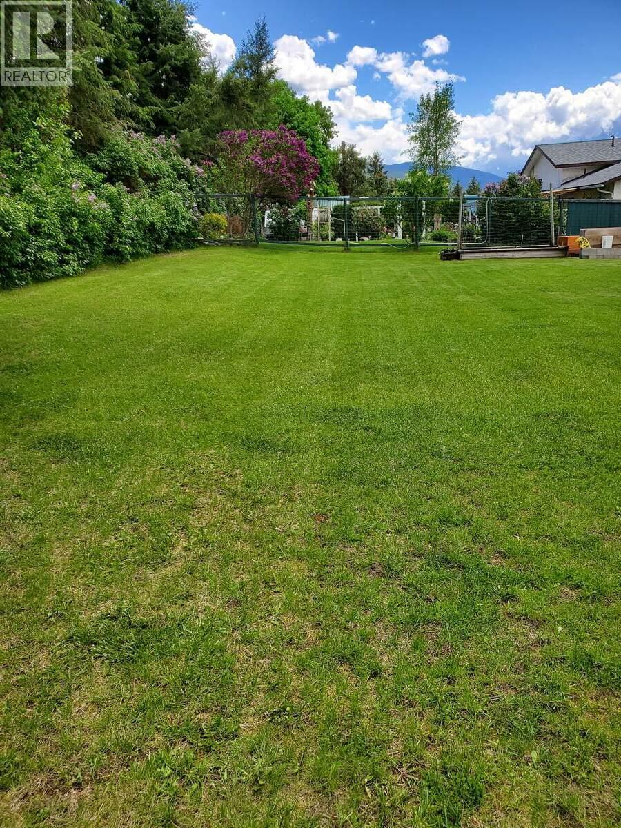 868 North Kimberley Avenue, Greenwood, British Columbia  V0H 1J0 - Photo 2 - 10375057
