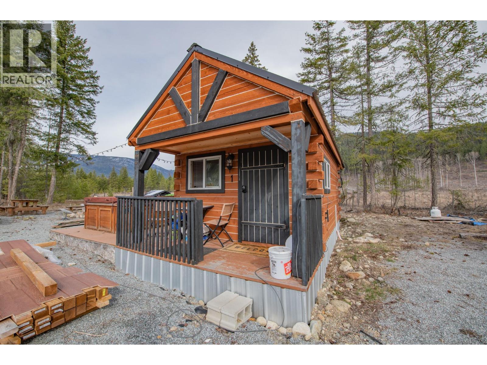 183 Calder Road, Edgewood, British Columbia  V0G 1J0 - Photo 14 - 10374108