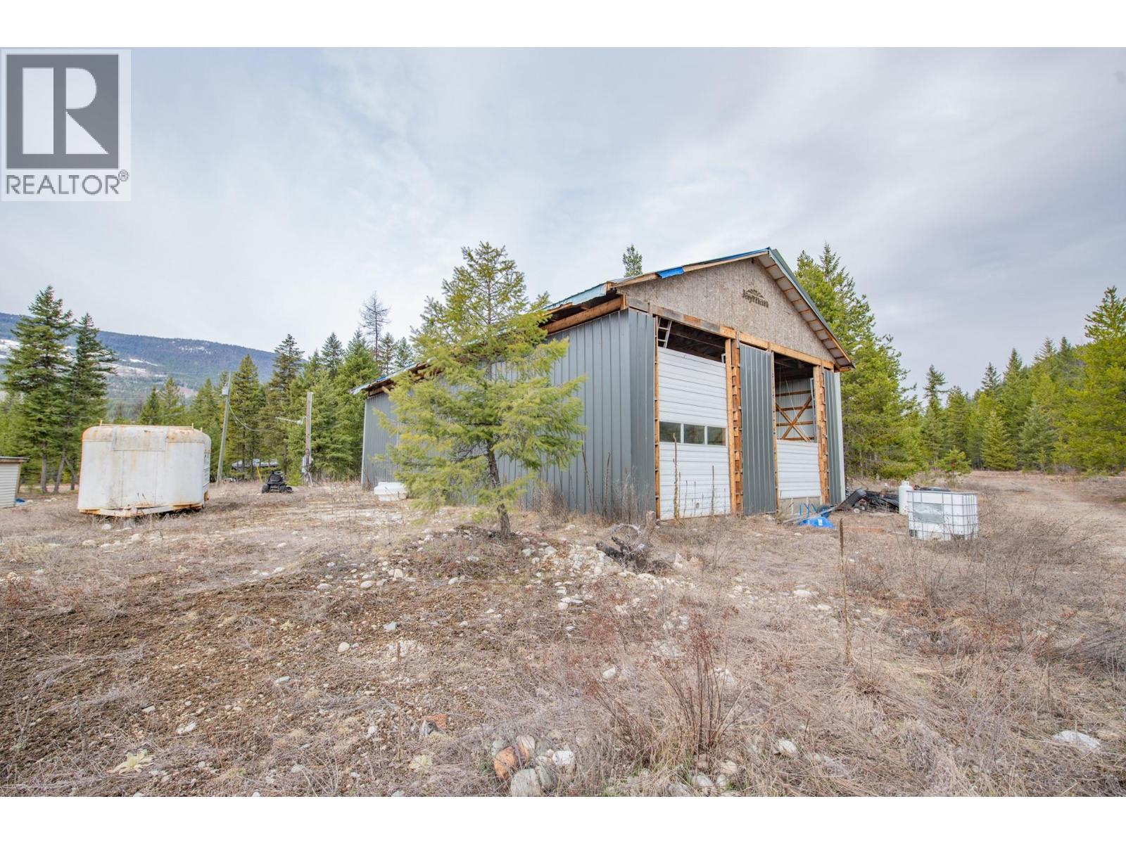 183 Calder Road, Edgewood, British Columbia  V0G 1J0 - Photo 20 - 10374108