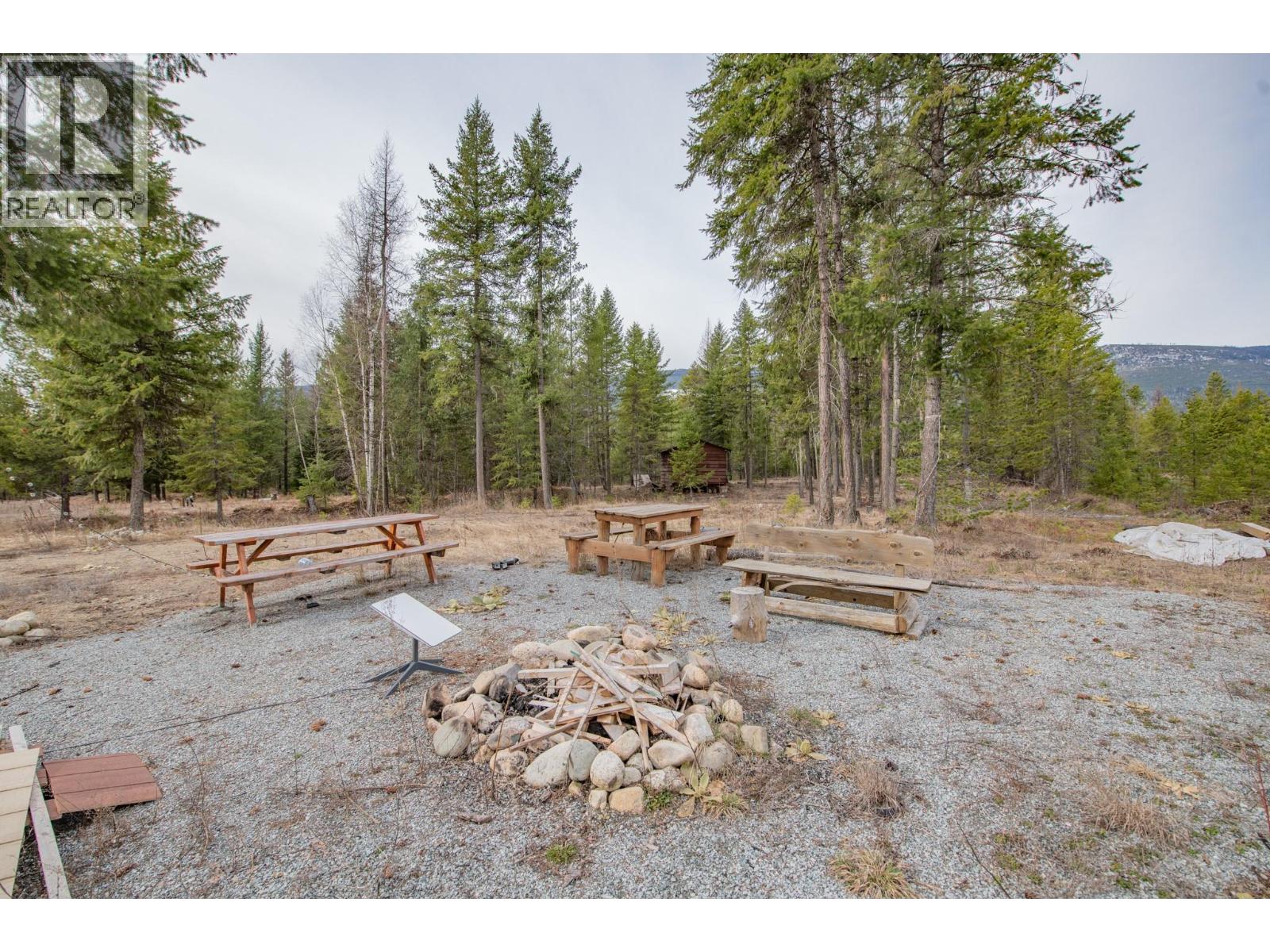 183 Calder Road, Edgewood, British Columbia  V0G 1J0 - Photo 3 - 10374108