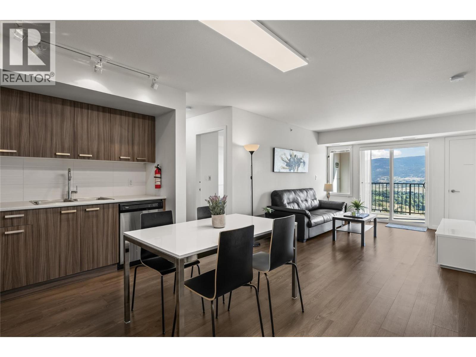 775 Academy Way Unit# Ph17, Kelowna, British Columbia  V1V 0A5 - Photo 8 - 10374805
