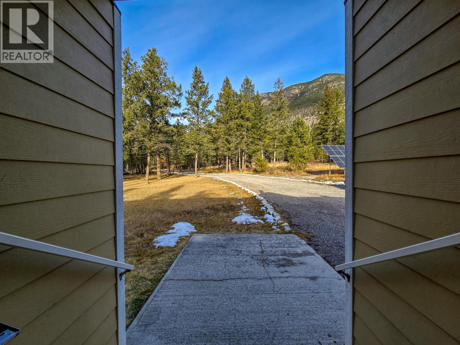 5226 Juniper Heights Road, Invermere, British Columbia  V0A 1K2 - Photo 12 - 10372849