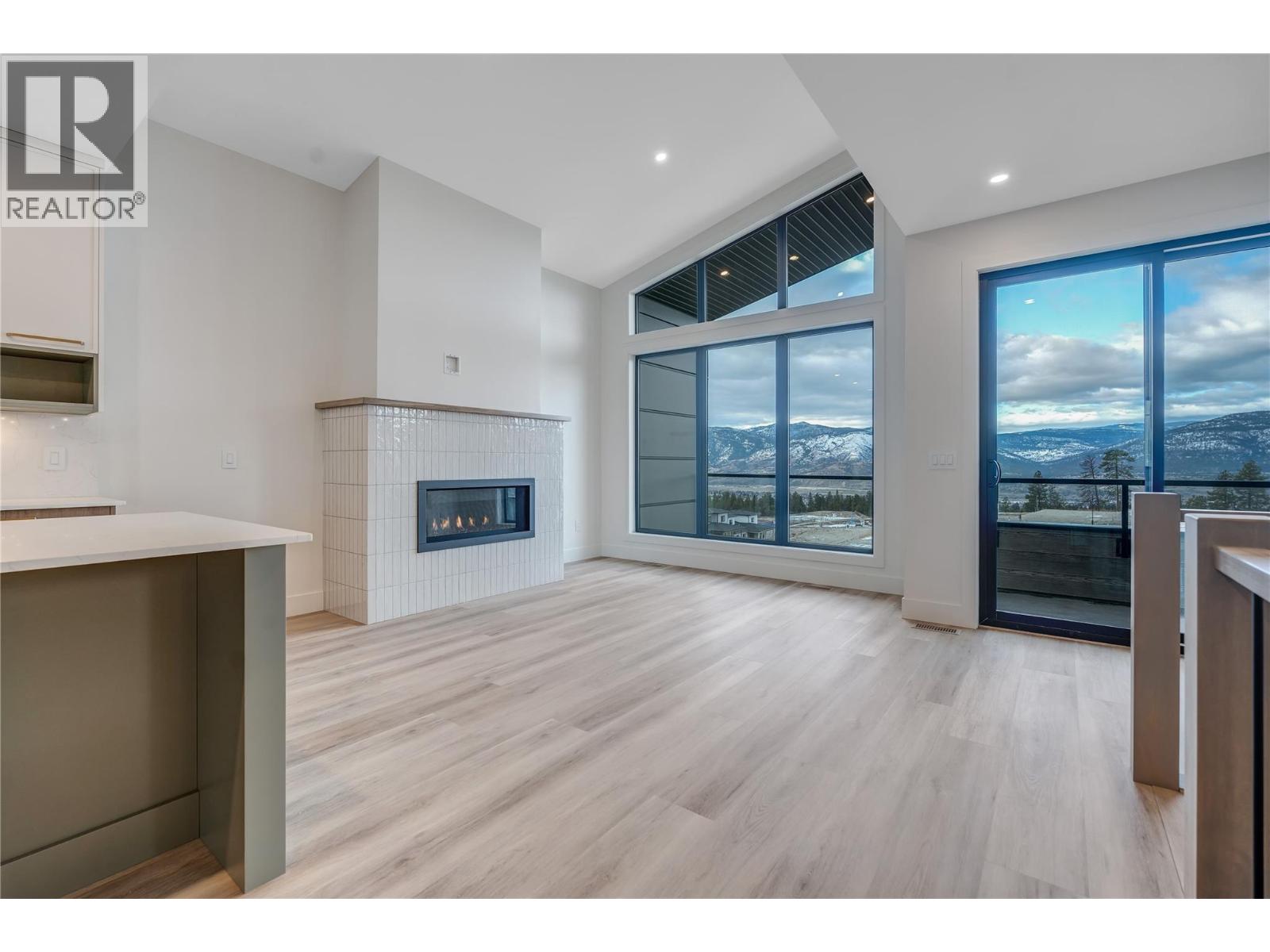 1100 Antler Drive Unit# 101, Penticton, British Columbia  V2A 0C9 - Photo 4 - 10375015