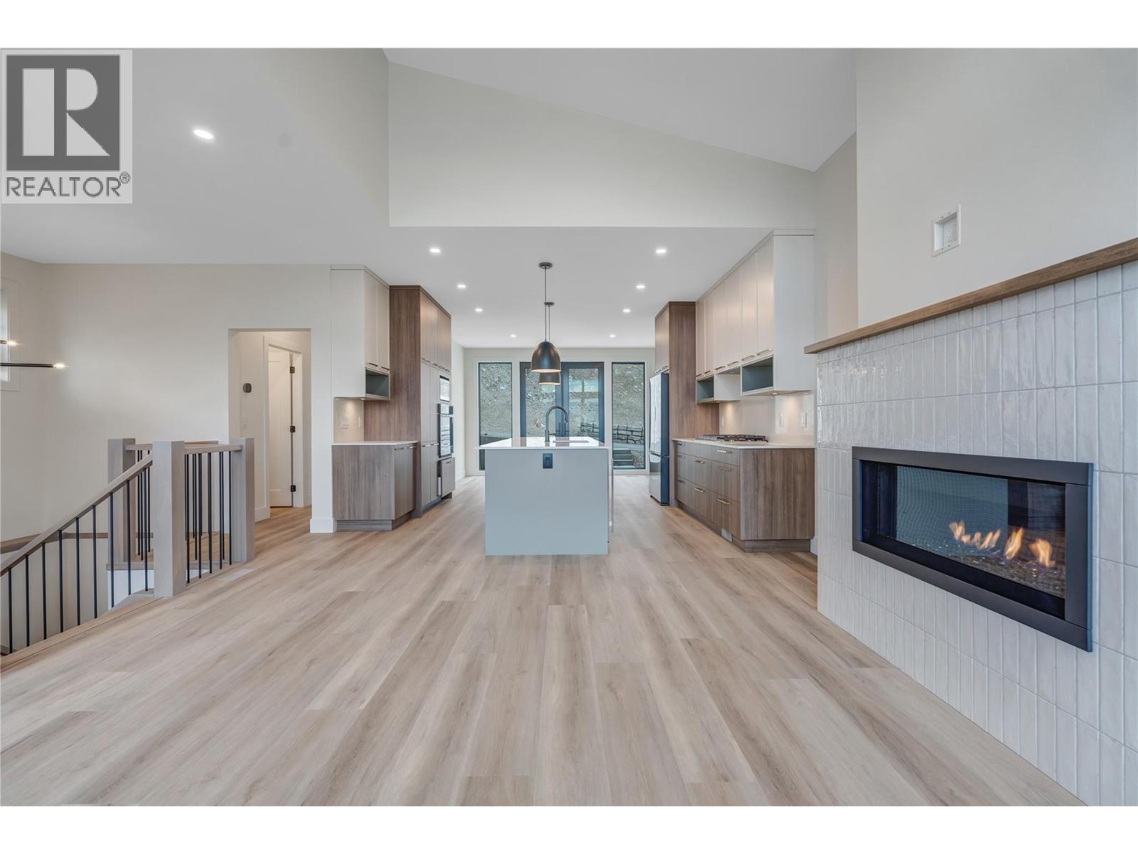 1100 Antler Drive Unit# 101, Penticton, British Columbia  V2A 0C9 - Photo 6 - 10375015