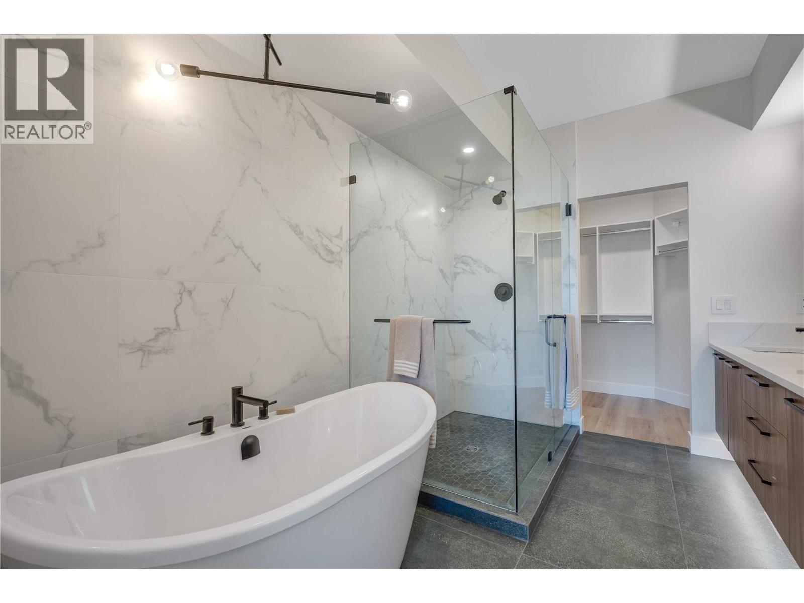 1100 Antler Drive Unit# 102, Penticton, British Columbia  V2A 0C9 - Photo 46 - 10375010