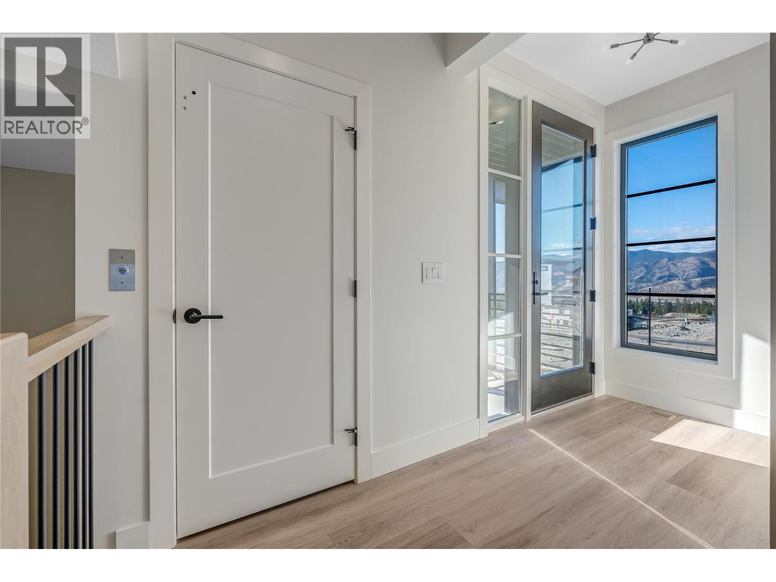 1100 Antler Drive Unit# 102, Penticton, British Columbia  V2A 0C9 - Photo 6 - 10375010