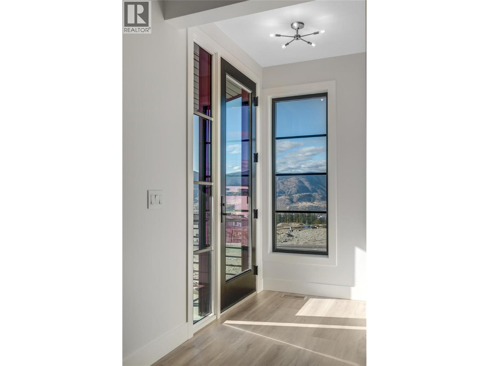 1100 Antler Drive Unit# 102, Penticton, British Columbia  V2A 0C9 - Photo 61 - 10375010