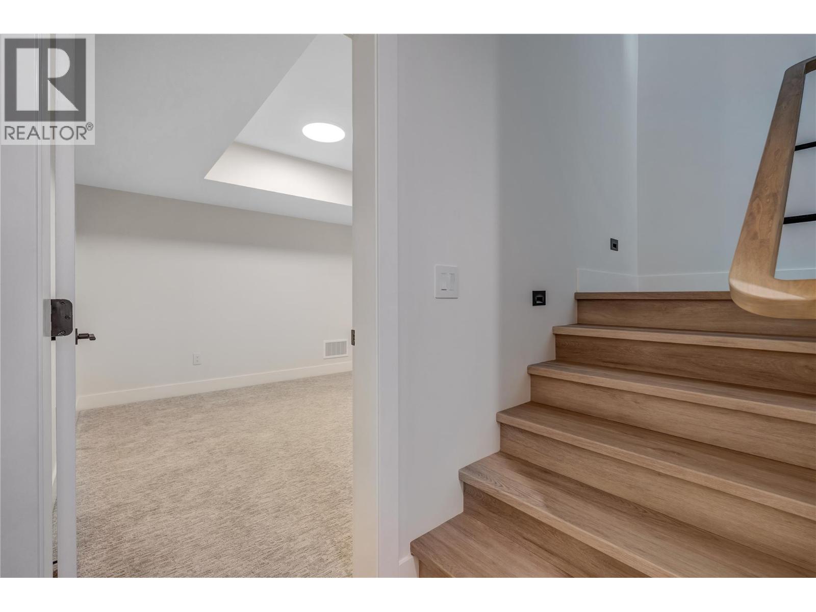 1100 Antler Drive Unit# 102, Penticton, British Columbia  V2A 0C9 - Photo 64 - 10375010