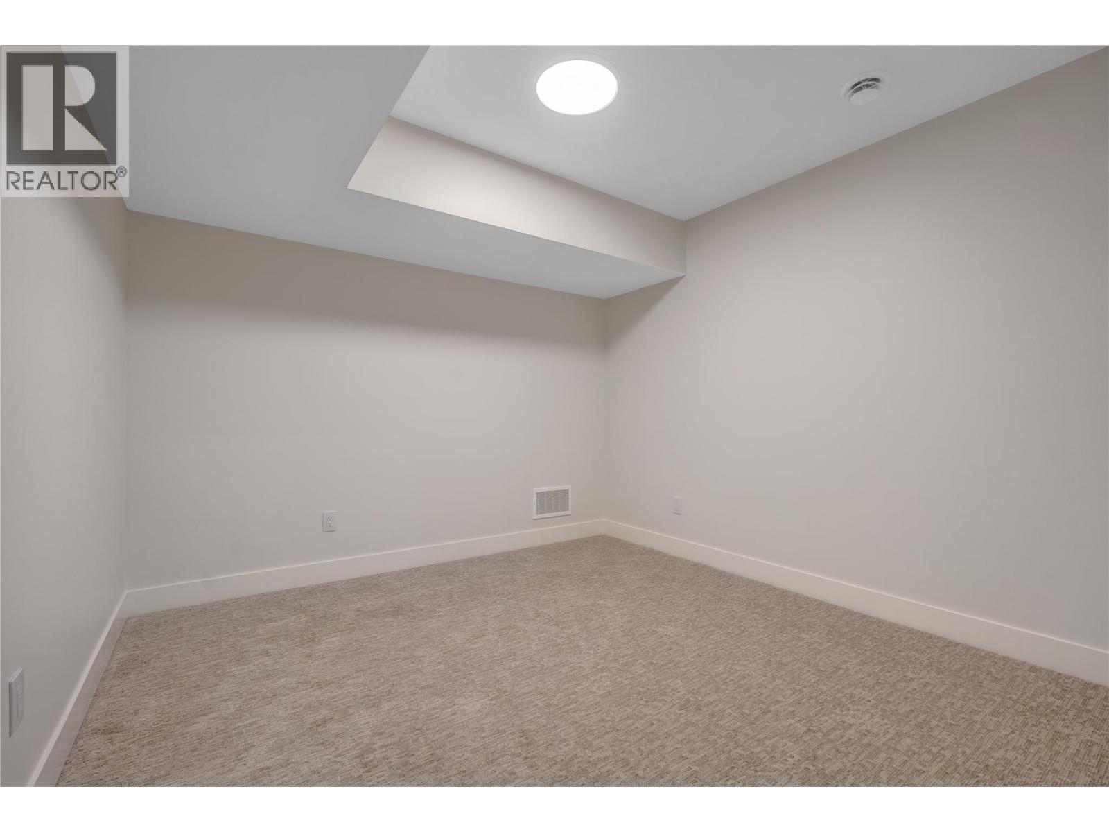 1100 Antler Drive Unit# 102, Penticton, British Columbia  V2A 0C9 - Photo 65 - 10375010