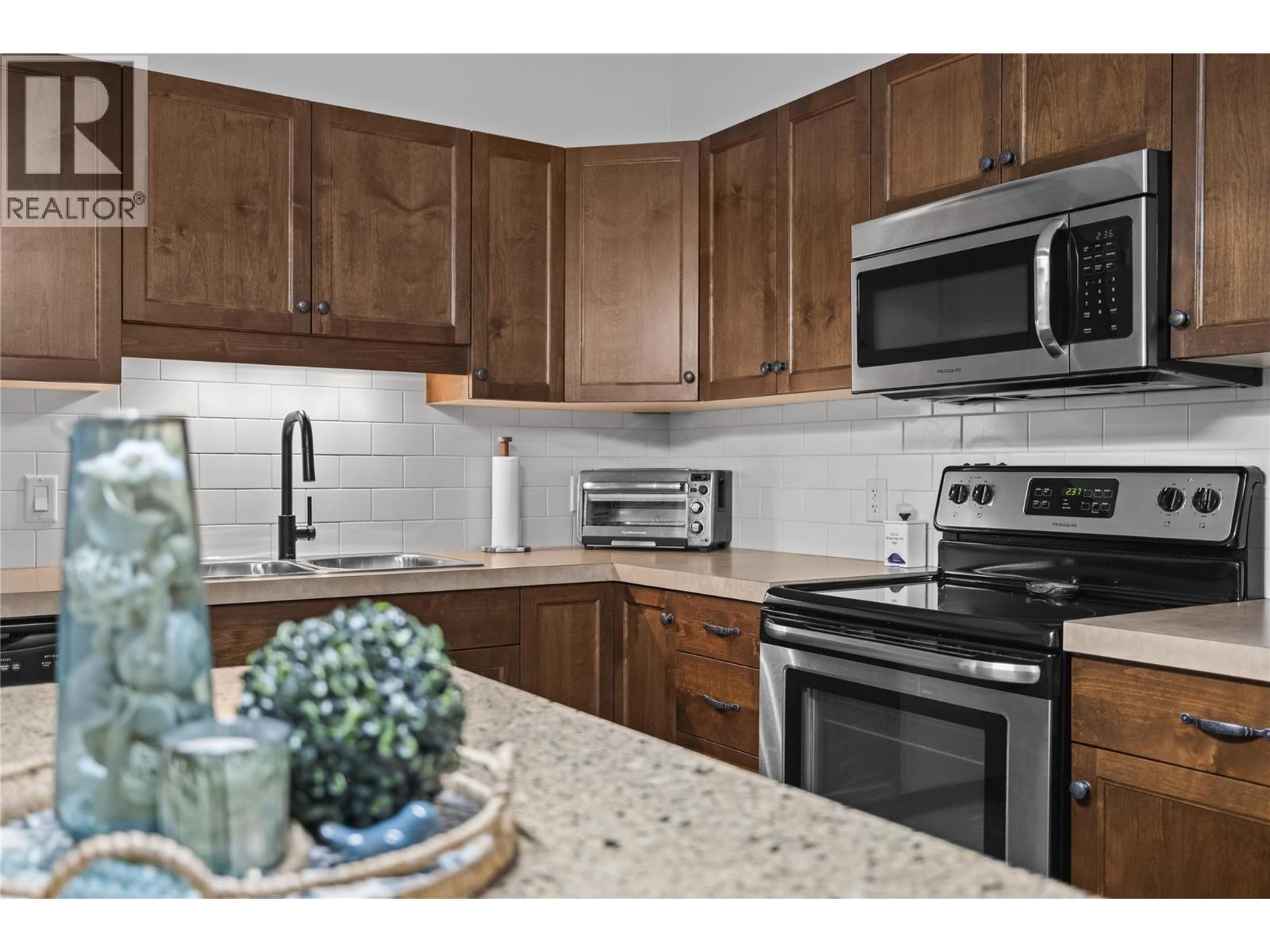 3350 Woodsdale Road Unit# 601, Lake Country, British Columbia  V4V 2R7 - Photo 10 - 10374496