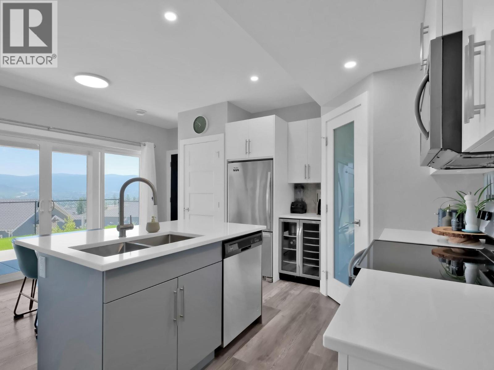 767 Acadia Street, Kelowna, British Columbia  V1V 0A8 - Photo 35 - 10374885