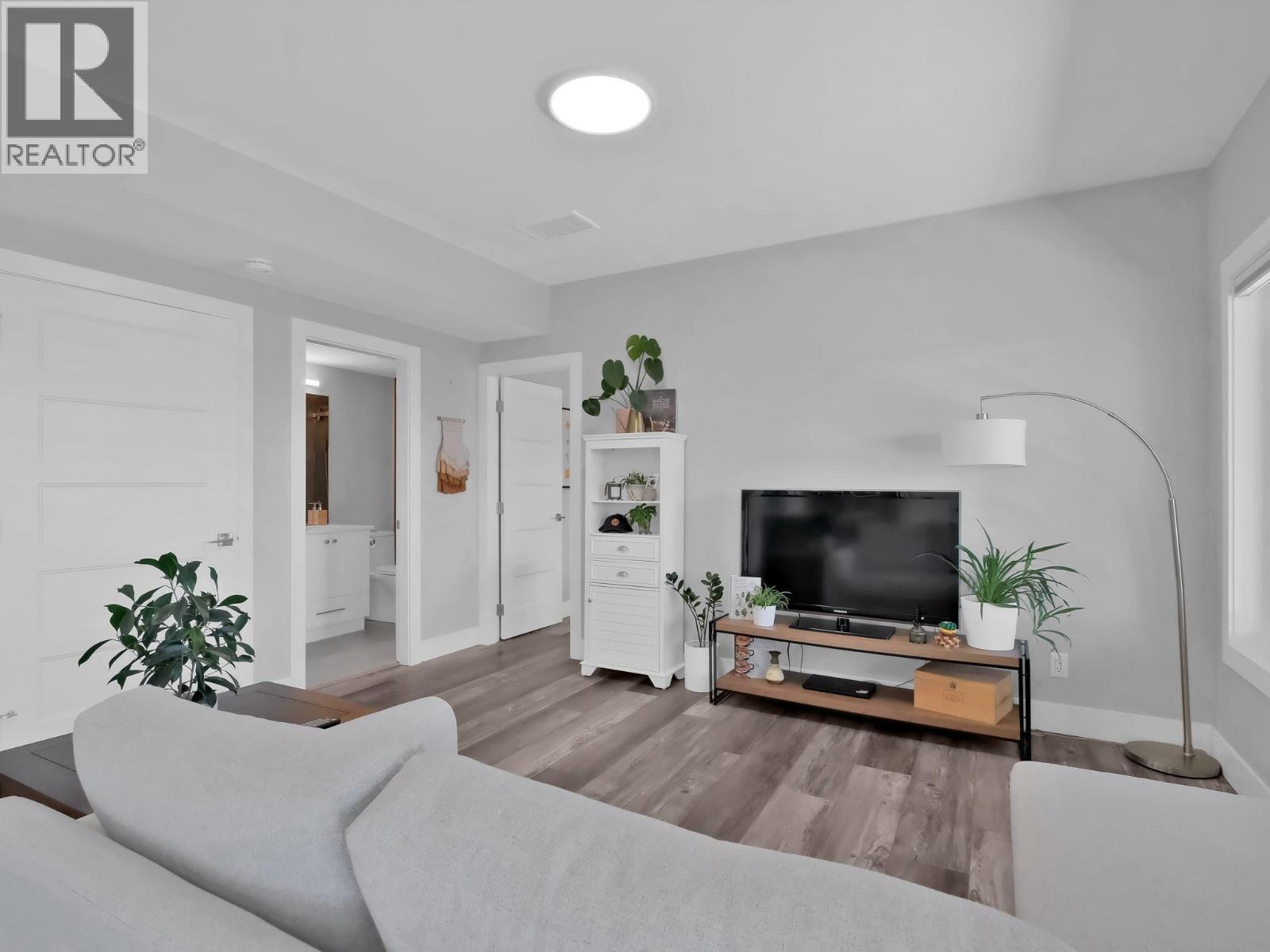 767 Acadia Street, Kelowna, British Columbia  V1V 0A8 - Photo 38 - 10374885