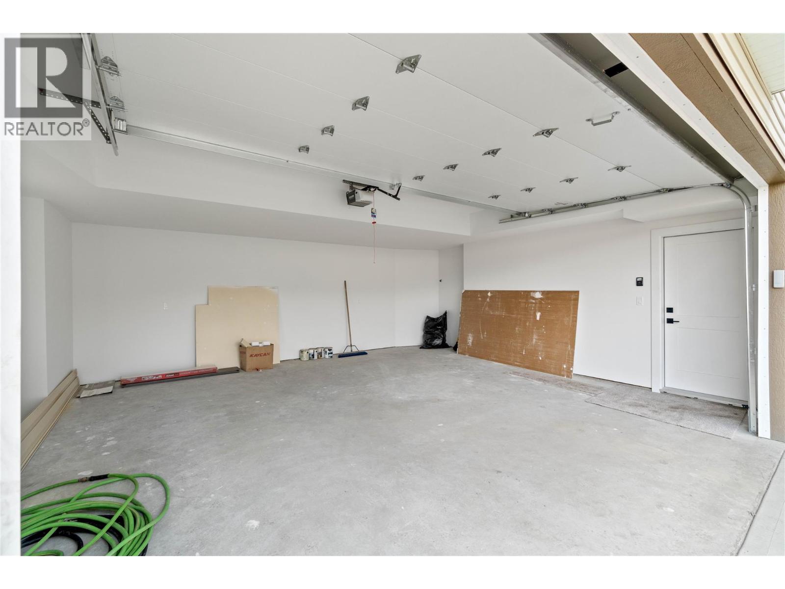 300 Brooke Drive, Chase, British Columbia  V0E 1M0 - Photo 10 - 10375026