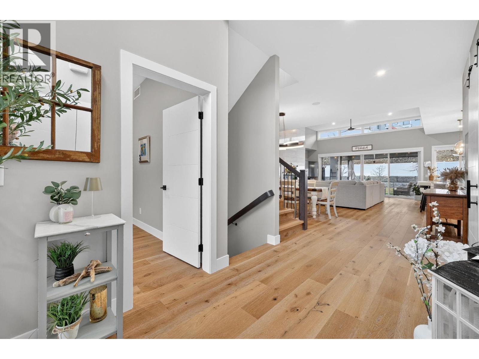 2759 Canyon Crest Drive, West Kelowna, British Columbia  V4T 0E3 - Photo 4 - 10373815