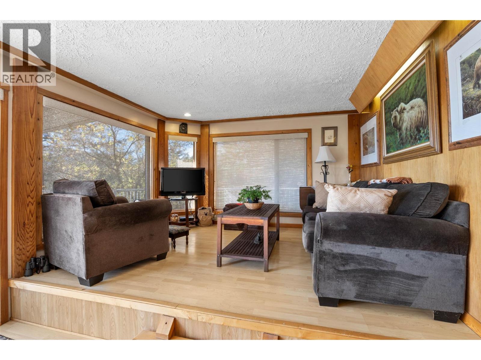 1722 Lee Creek Drive, Lee Creek, British Columbia  V0E 1M4 - Photo 15 - 10375074