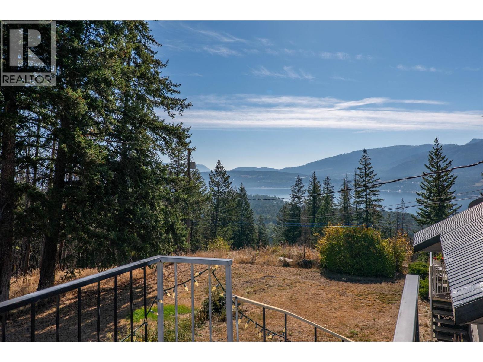 1722 Lee Creek Drive, Lee Creek, British Columbia  V0E 1M4 - Photo 26 - 10375074