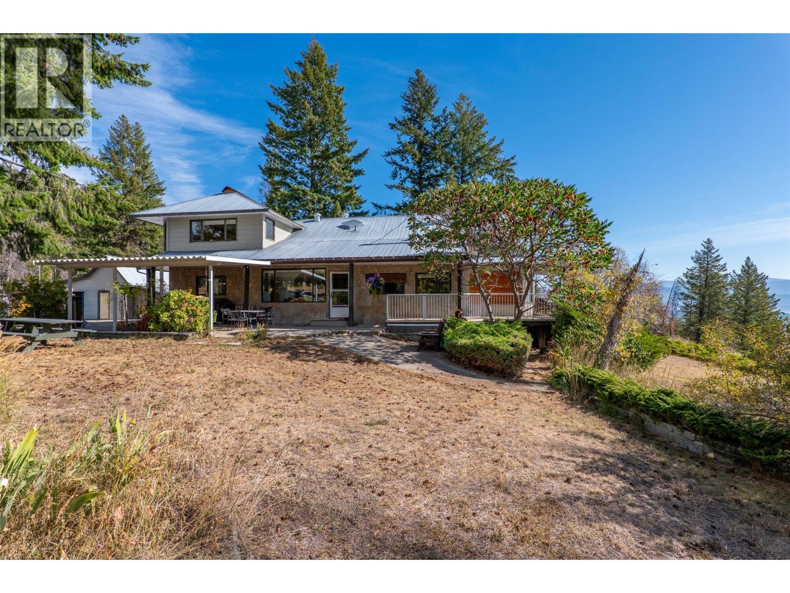 1722 Lee Creek Drive, Lee Creek, British Columbia  V0E 1M4 - Photo 31 - 10375074