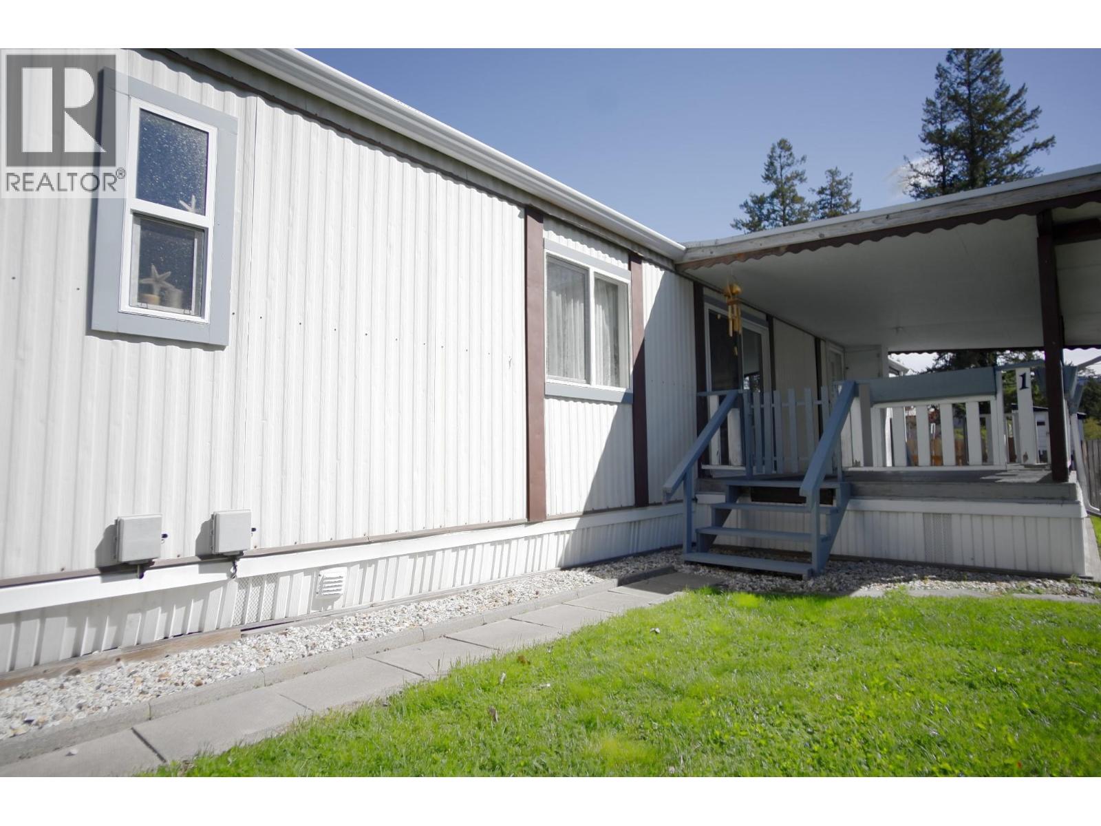 1361 30 Street Se Unit# 1, Salmon Arm, British Columbia  V1E 2N4 - Photo 11 - 10375053