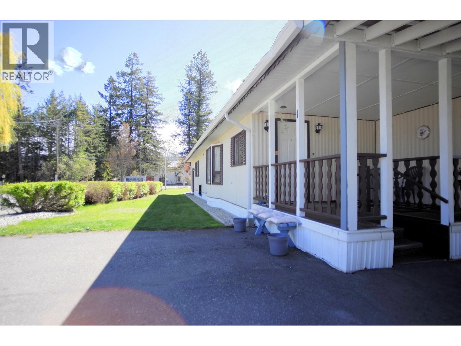 1361 30 Street Se Unit# 1, Salmon Arm, British Columbia  V1E 2N4 - Photo 14 - 10375053