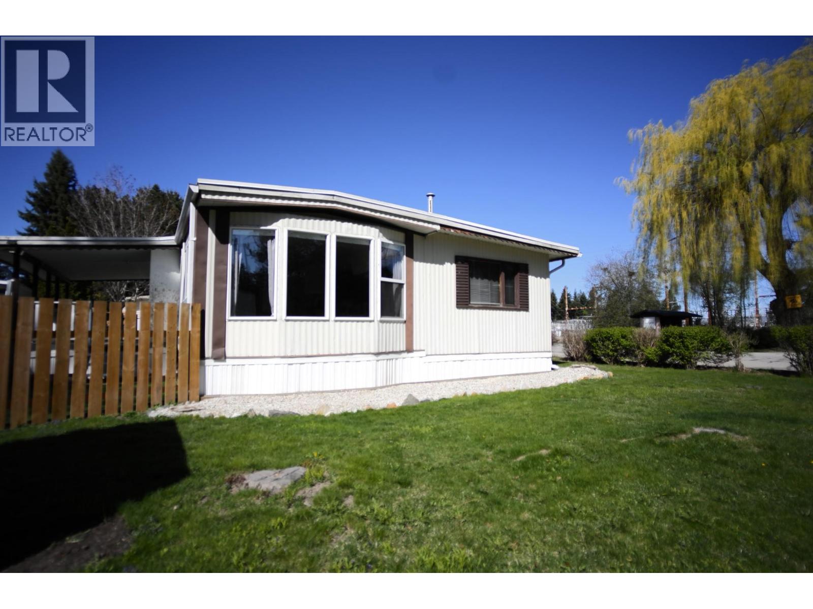 1361 30 Street Se Unit# 1, Salmon Arm, British Columbia  V1E 2N4 - Photo 3 - 10375053
