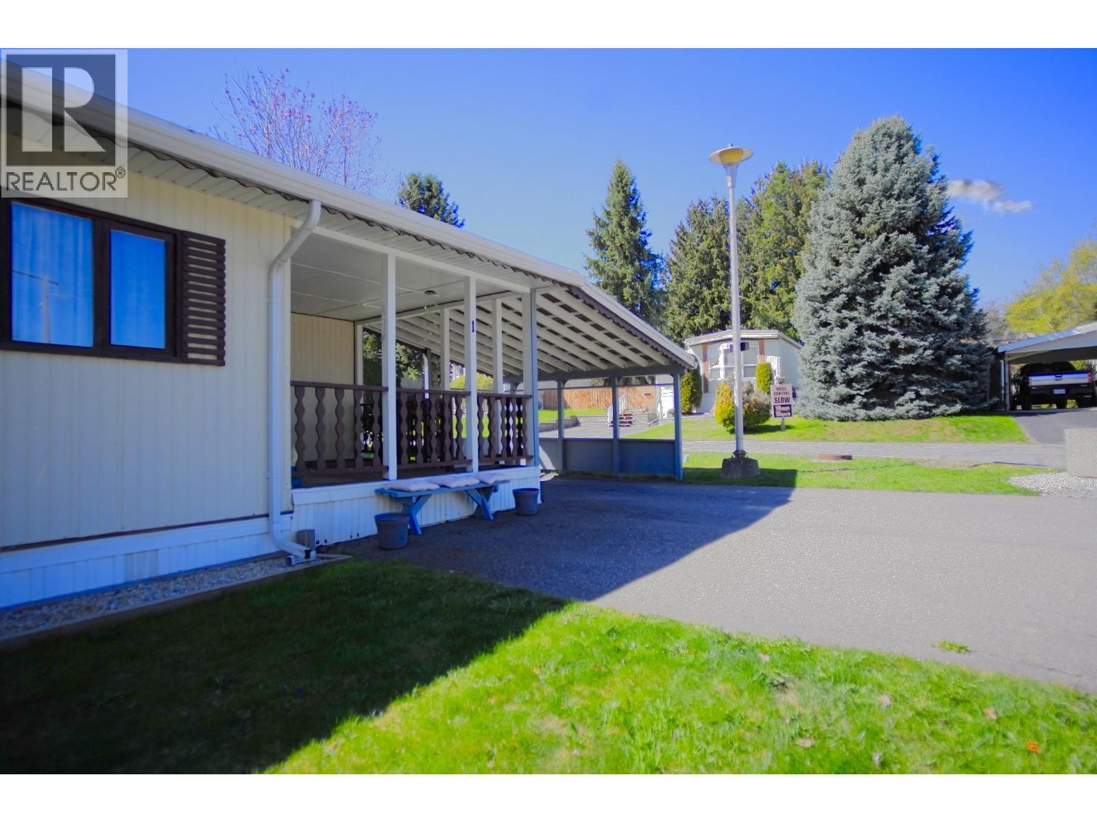 1361 30 Street Se Unit# 1, Salmon Arm, British Columbia  V1E 2N4 - Photo 4 - 10375053