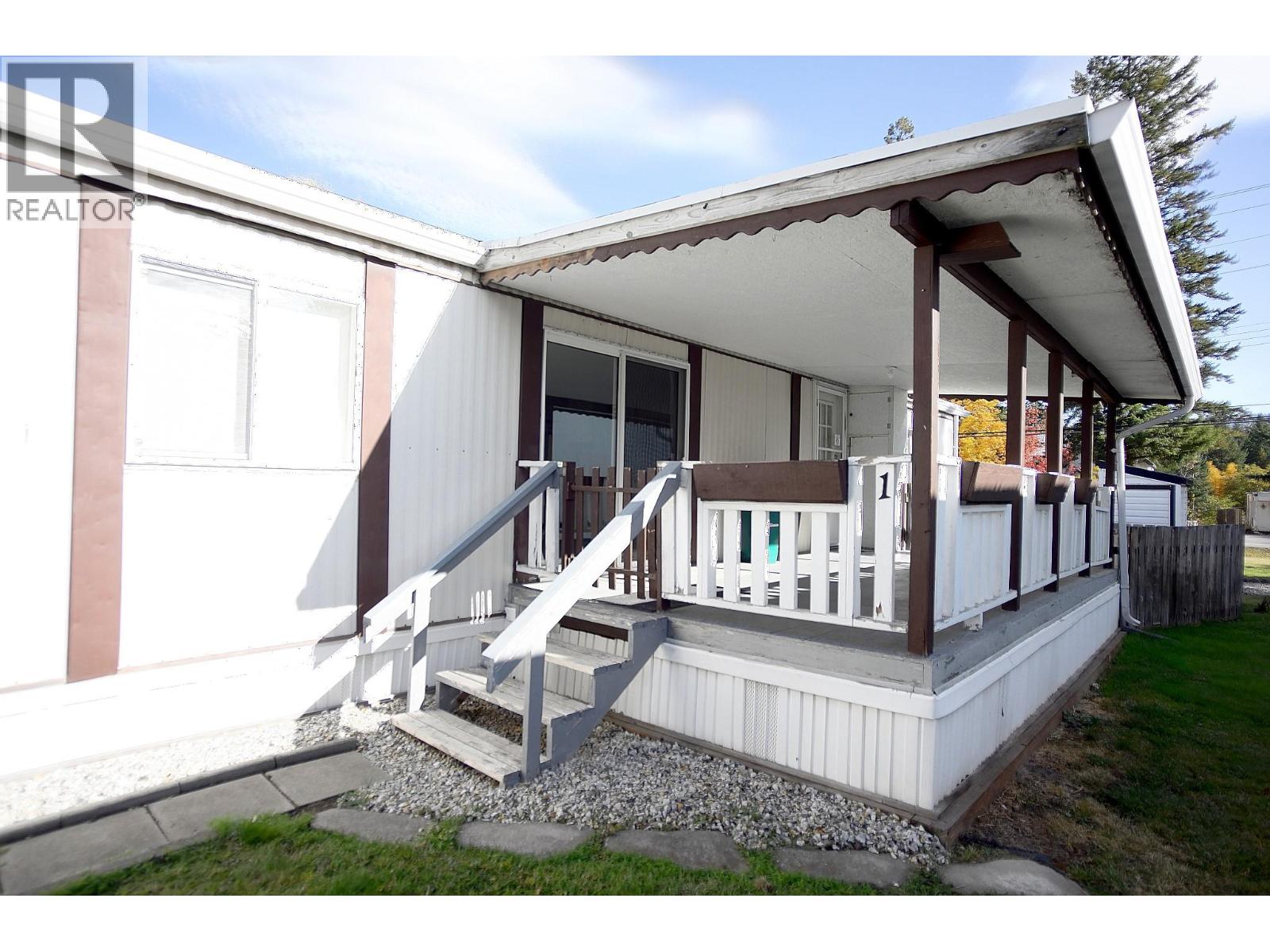 1361 30 Street Se Unit# 1, Salmon Arm, British Columbia  V1E 2N4 - Photo 5 - 10375053